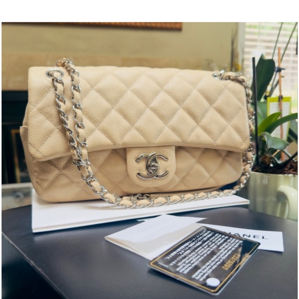 CHANEL CAVIER Flap like new